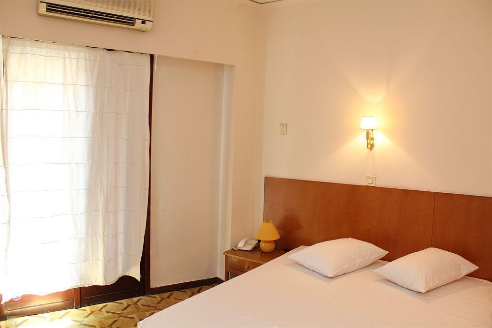 Nefeli Hotel Atena Exterior foto